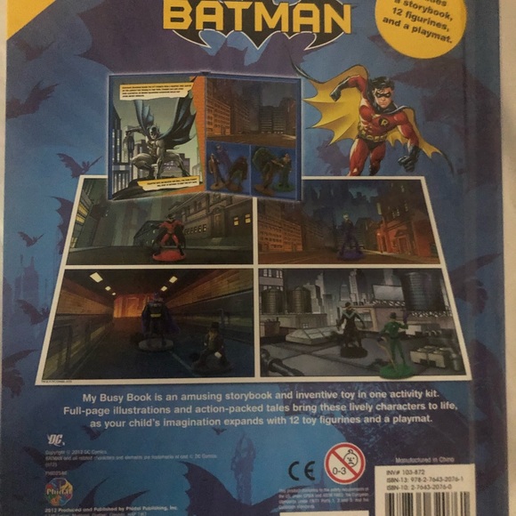 DC Comics Batman My Busy Books Story Book Play Set - 12 mini figures and Playmat - Picture 3 of 4